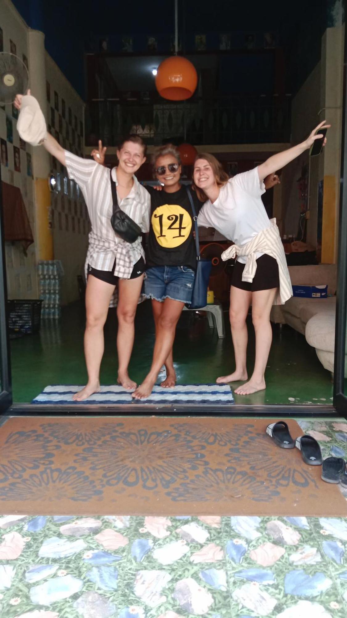 Banphe​ Hostel מראה חיצוני תמונה